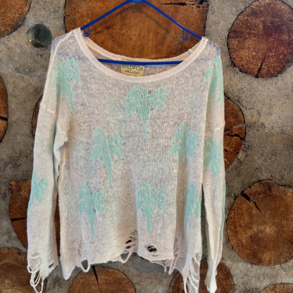 Wildfox size small long sleeve sweater